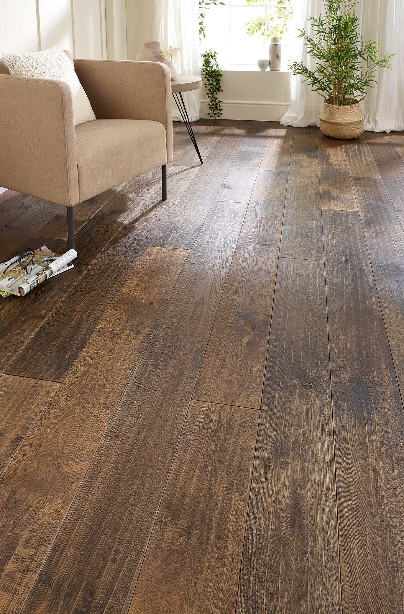 Golden Edge Engineered Oak - Image 3