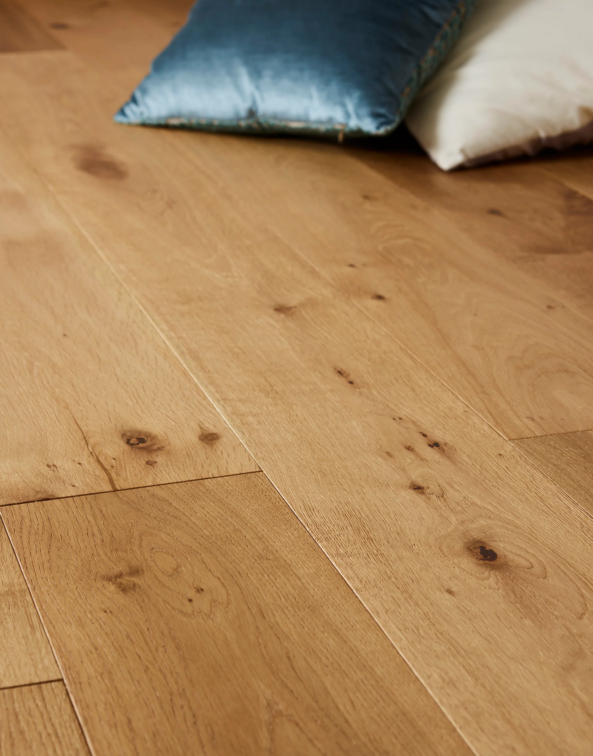 French Oak Rustic Brushed Lacquered Plank - Image 2