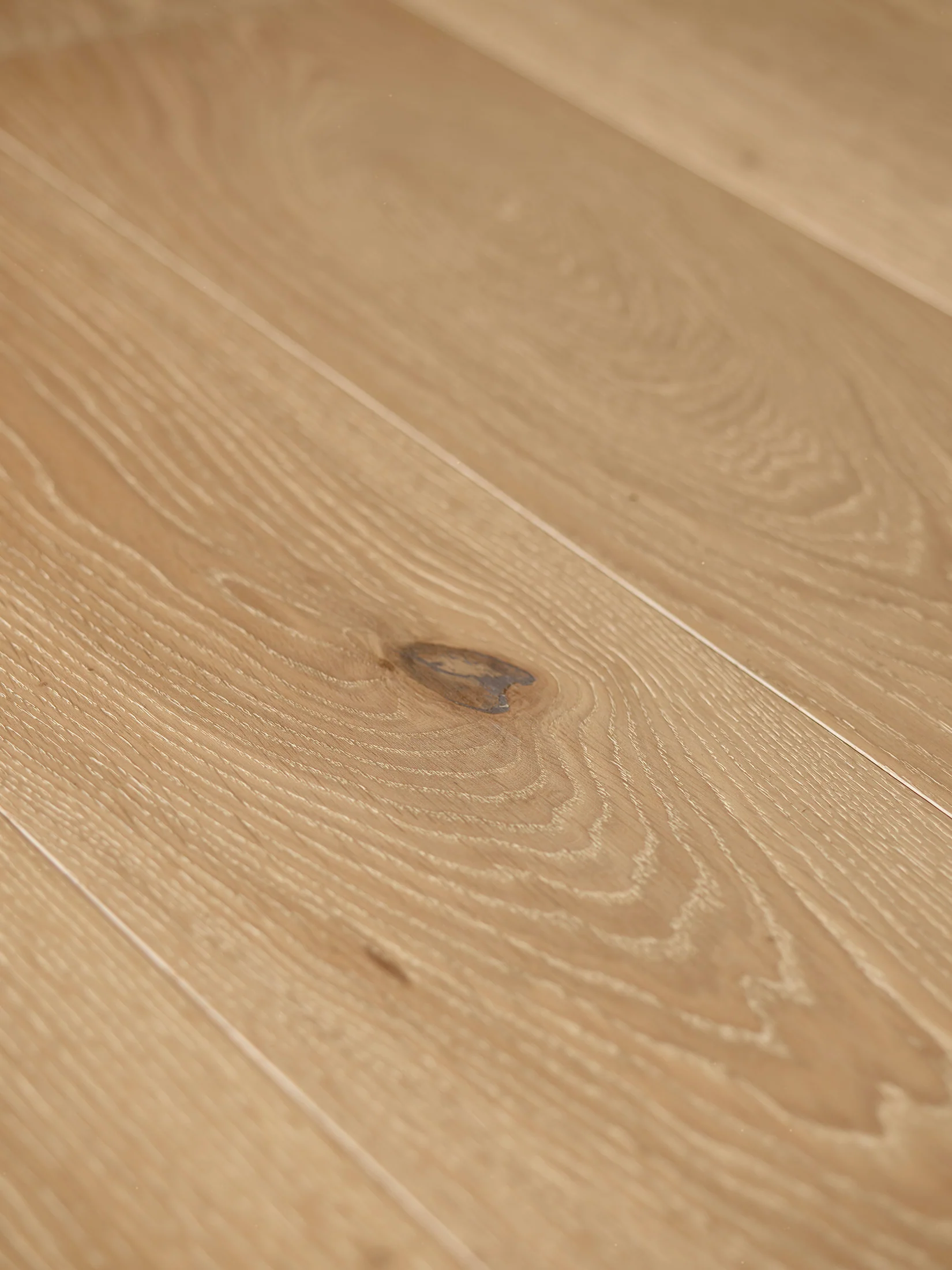 French Oak Rustic Iced Oak - Image 3