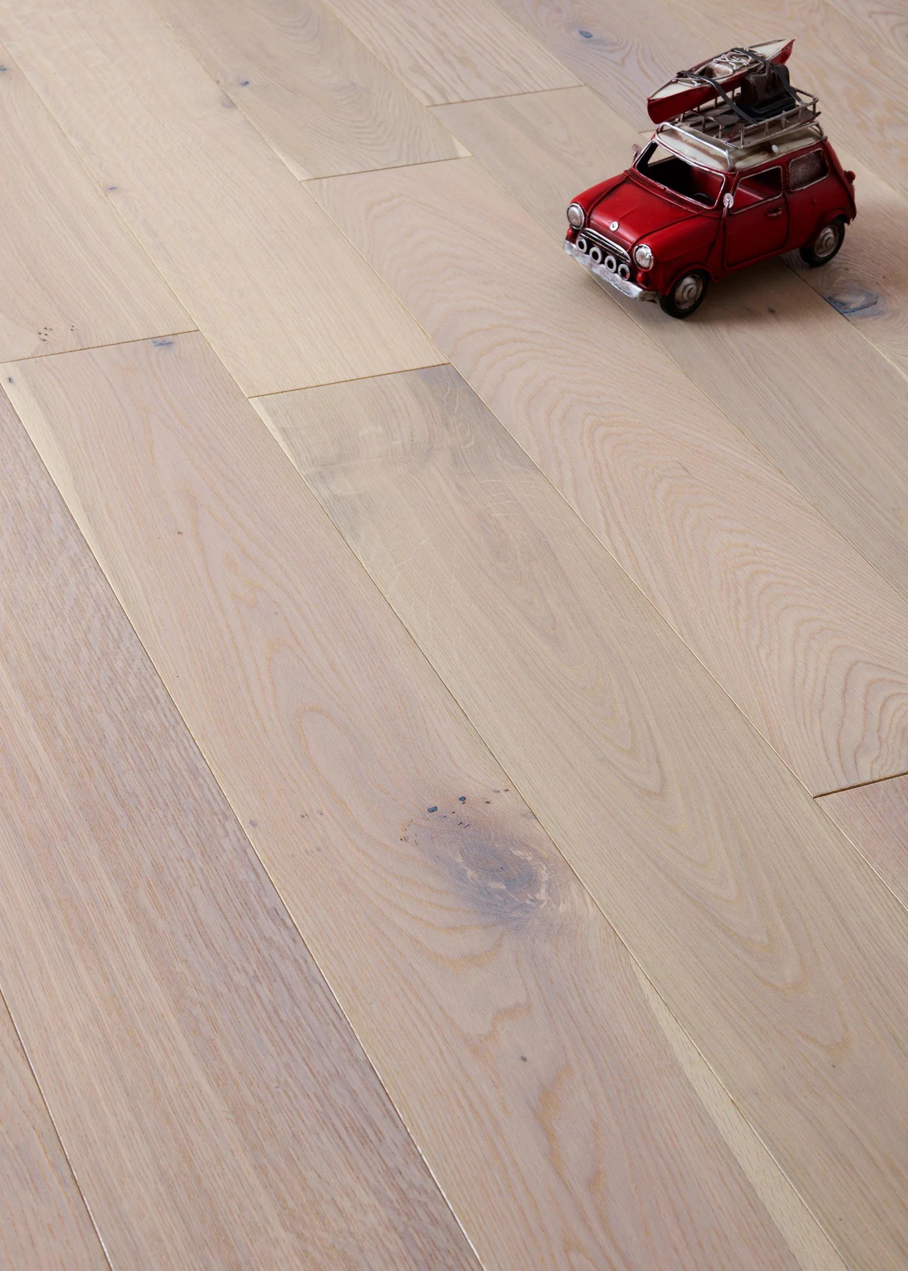 French Oak Character White Oiled - Image 5