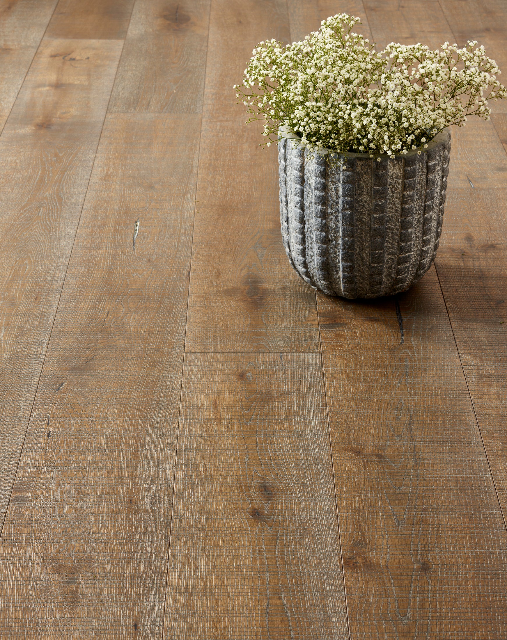 French Oak Rustic Sawn Grey - Image 3