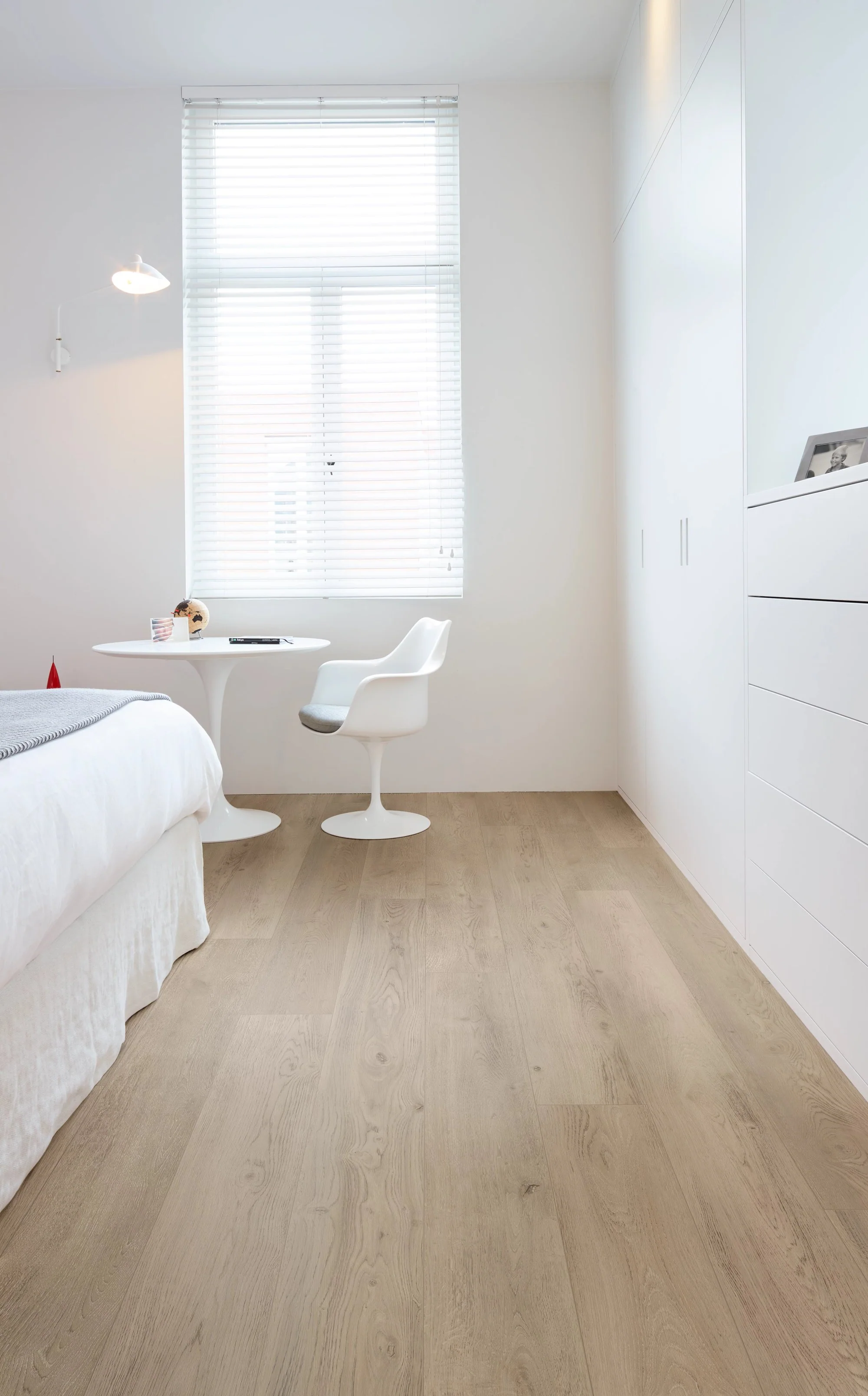 COREtec | Essentials 1800++ Series Baltimore Oak 77