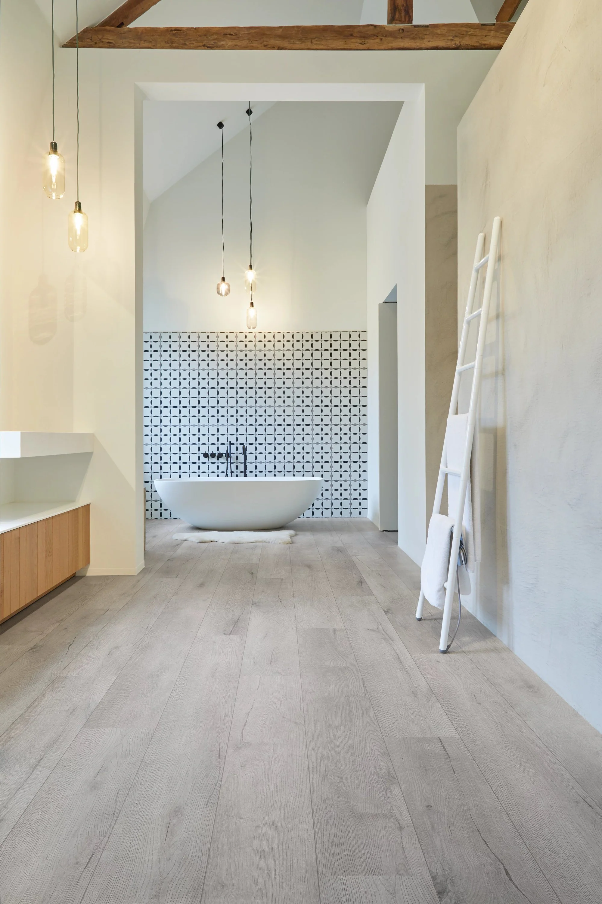 COREtec | Essentials 1800+++ Series Fremont Oak 93