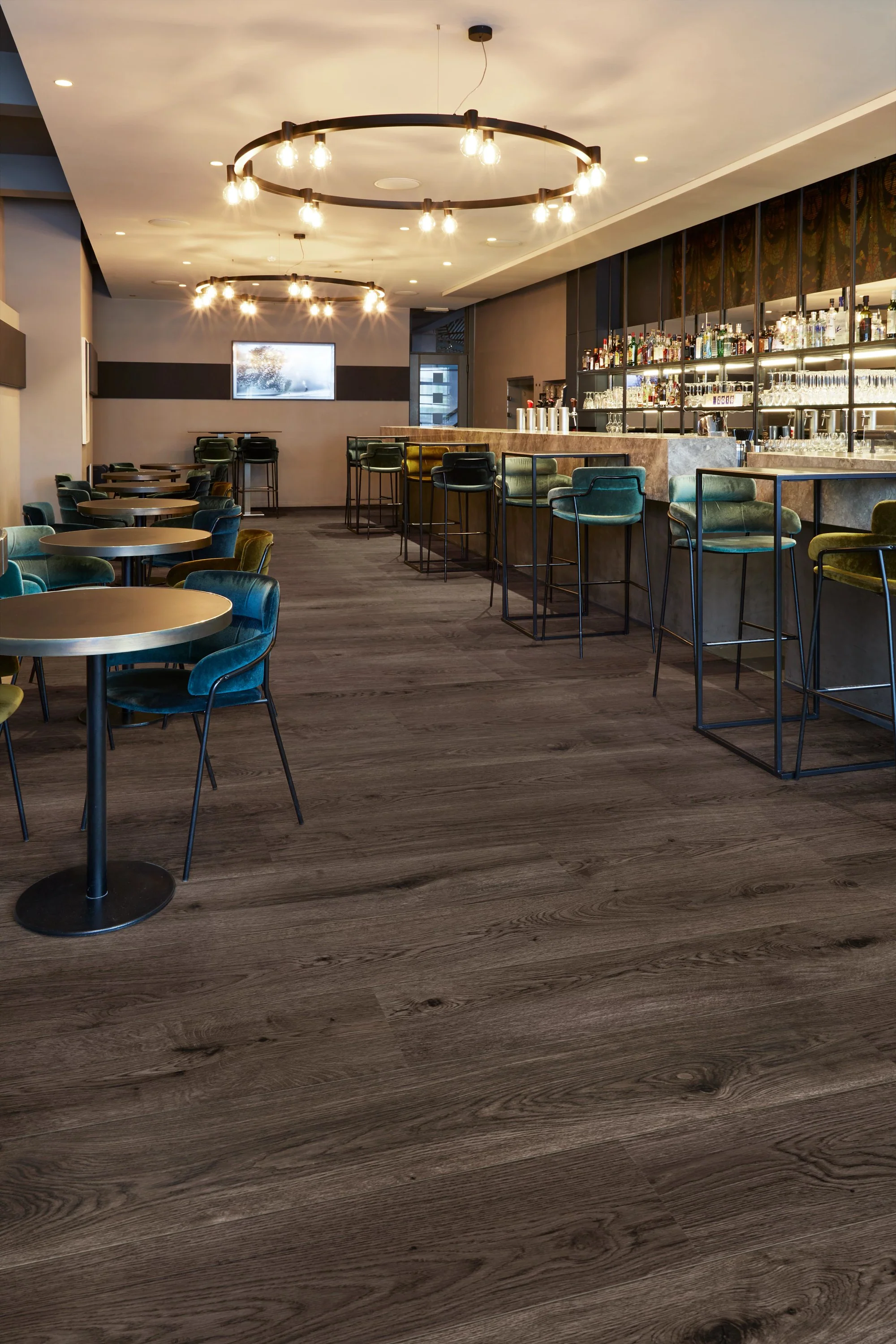 COREtec | Essentials 1800+++ Series Munster Oak 88