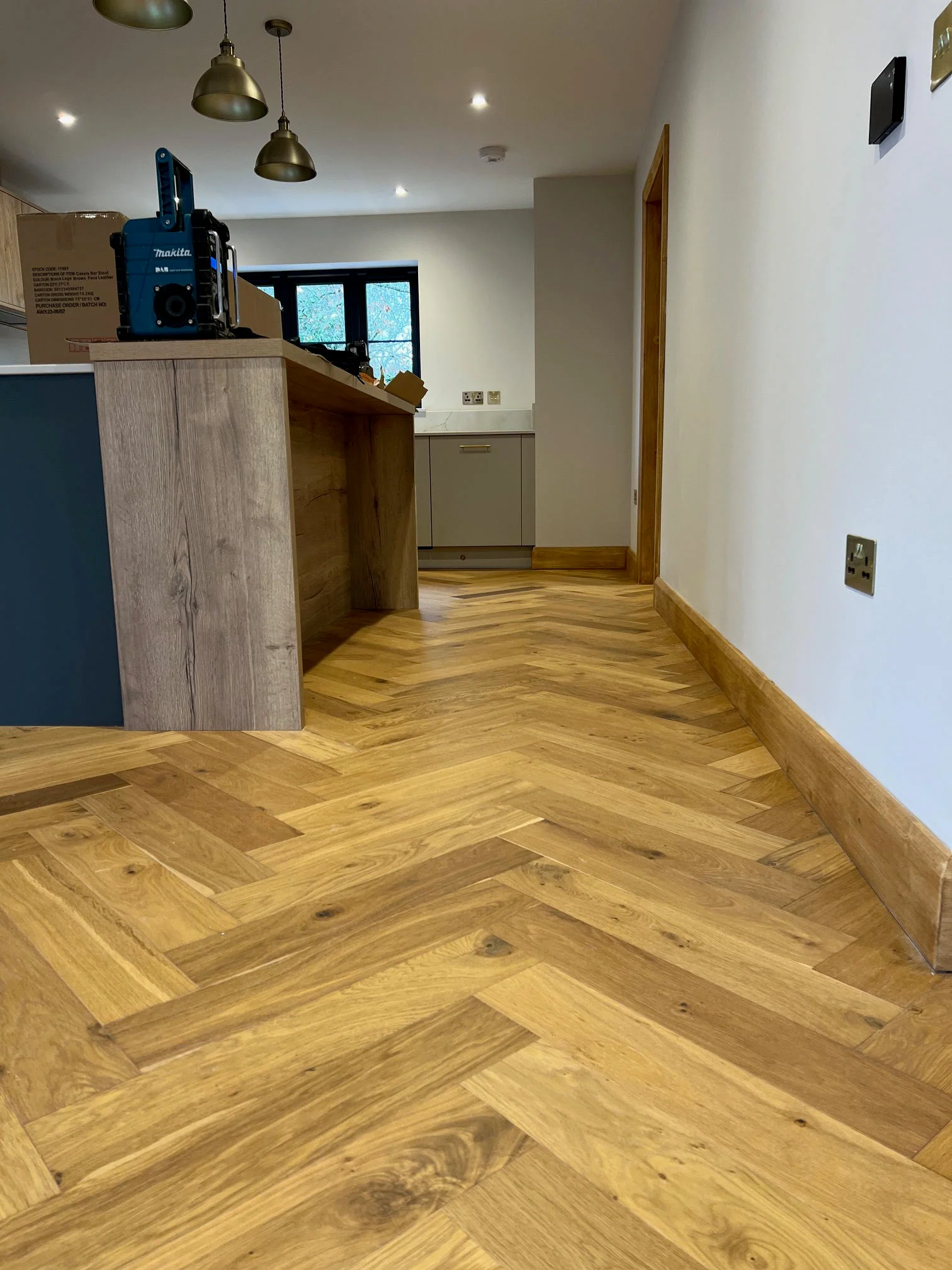 Honey Smoked Oak Engineered Wood Herringbone - Image 2