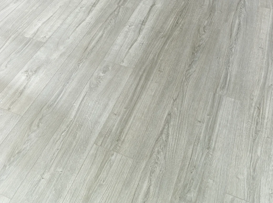 Light Grey Oak SPC Rigid Core Click Vinyl - Image 2