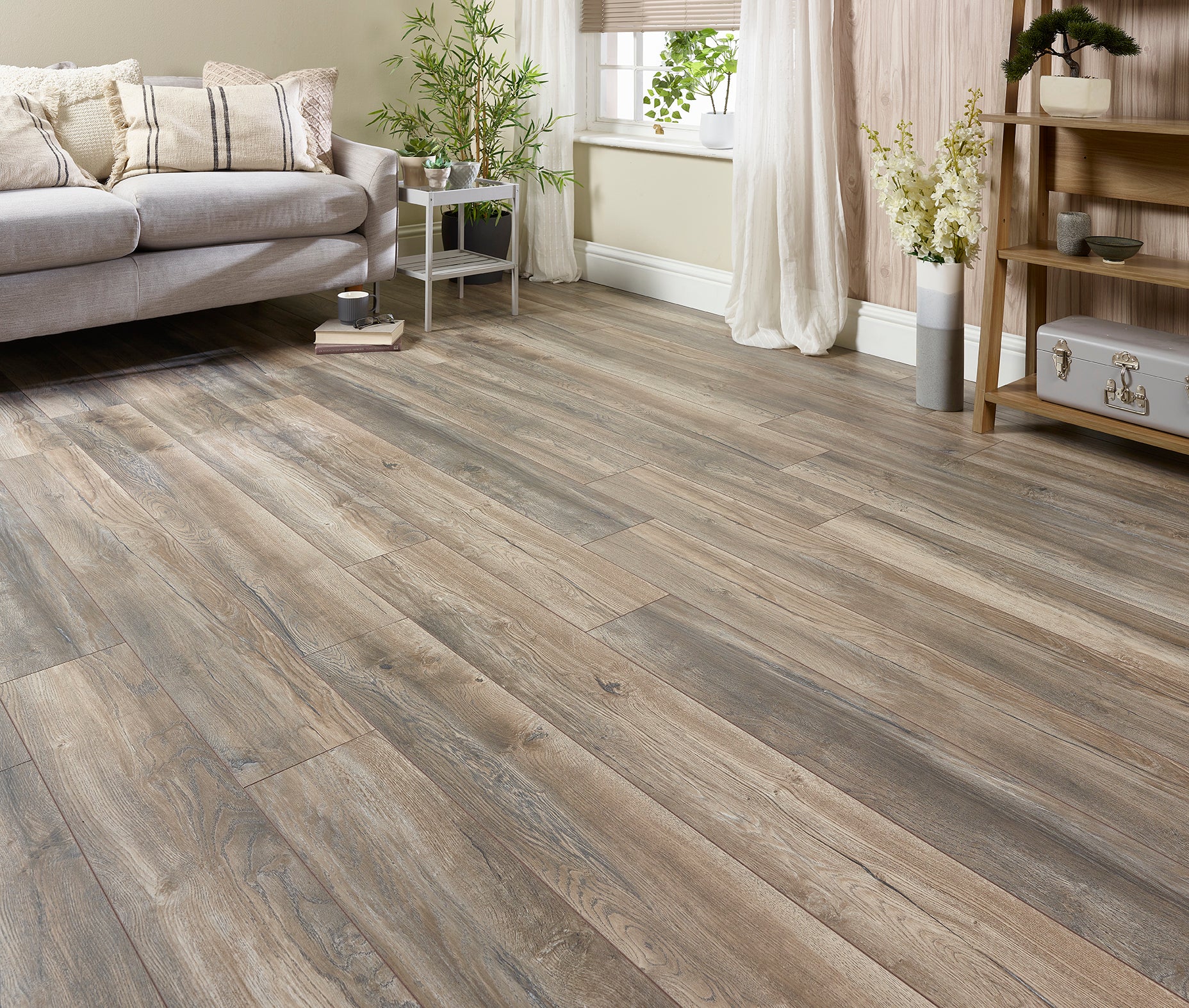 Premium 12mm Aqua Protect Laminate Bilbao Oak