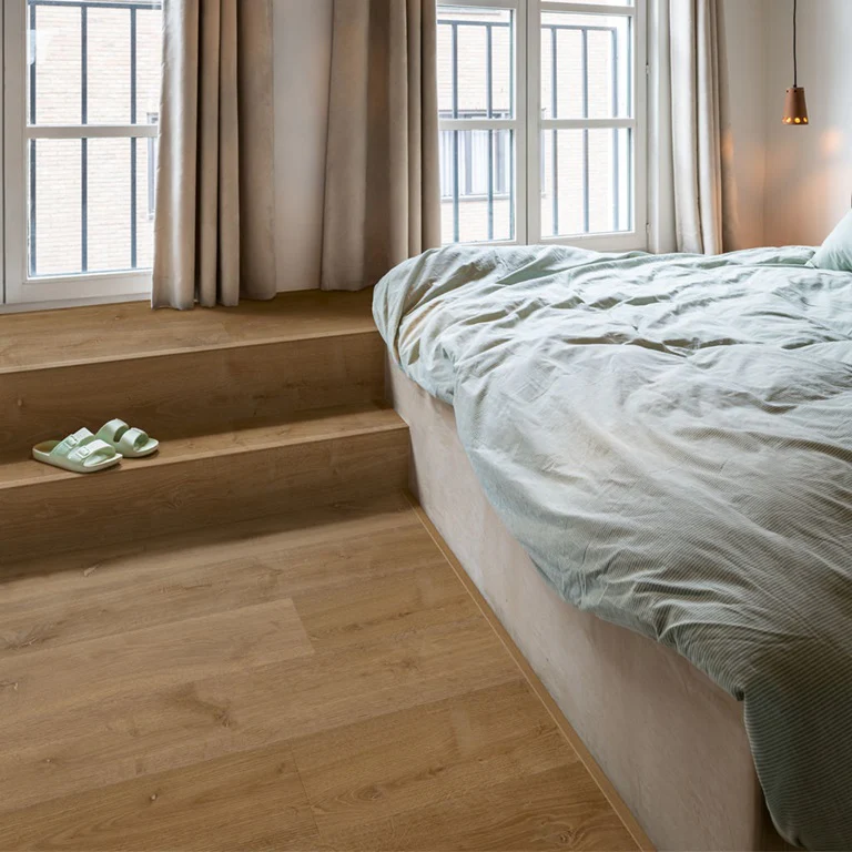 Quickstep | Bloom Elegant Oak Fumed