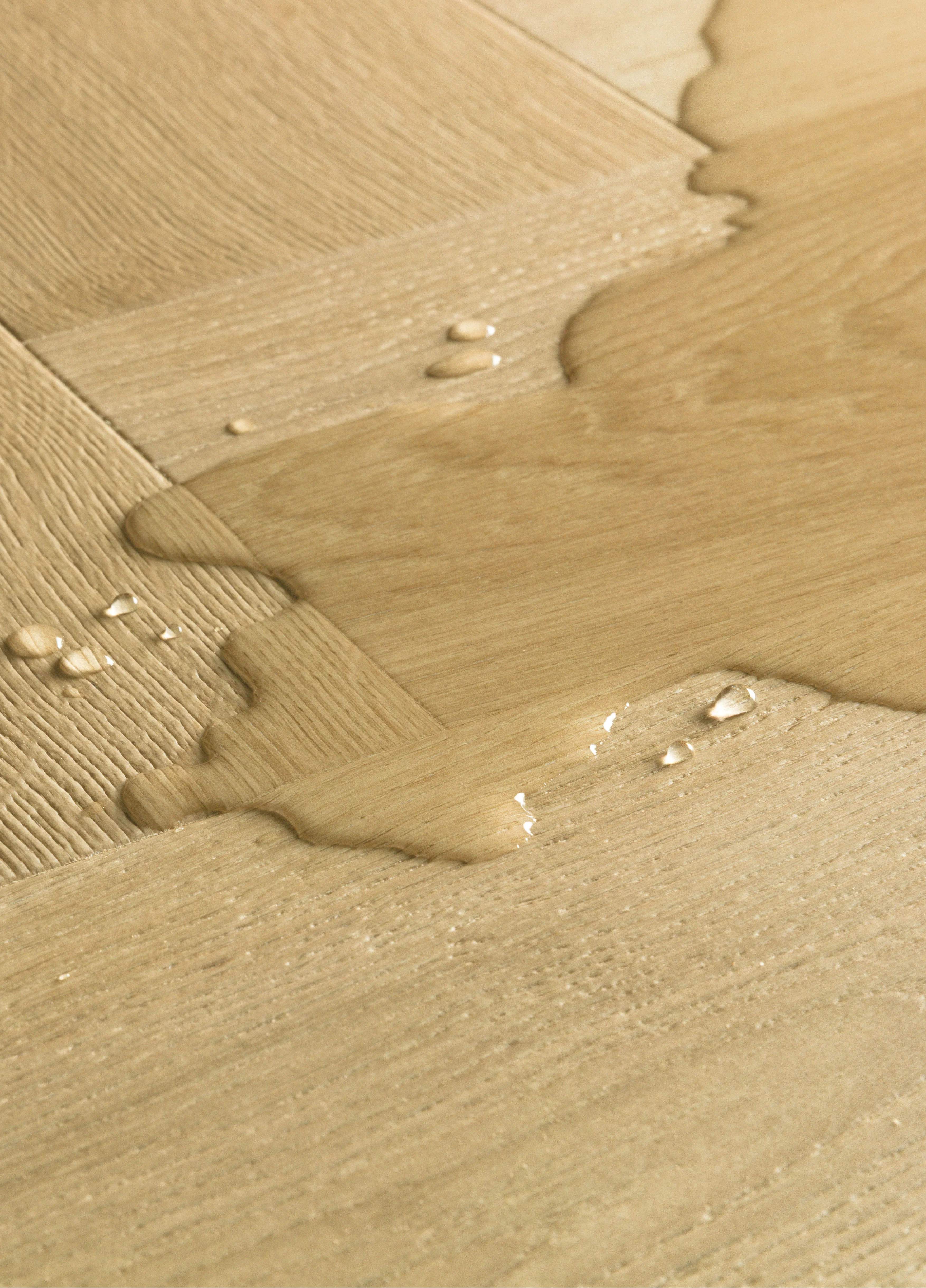 Quickstep | Impressive Design 8mm Laminate Herringbone Cardamom Oak - Image 5