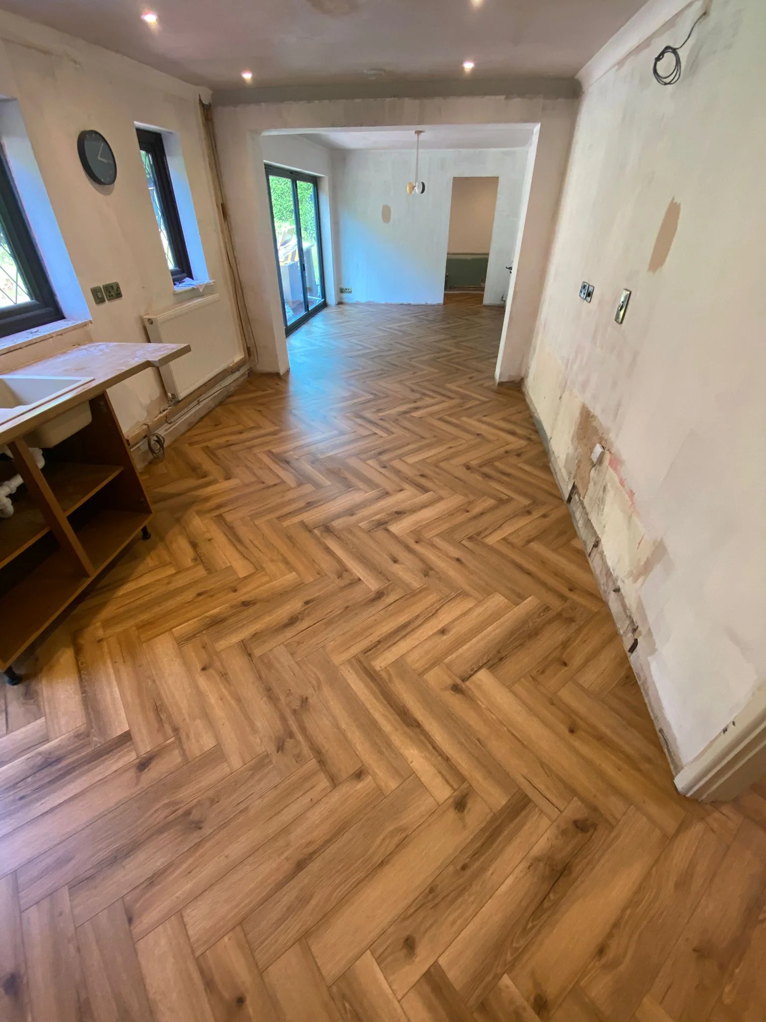 Ranch Oak Herringbone SPC Rigid Core Click Vinyl - Image 4
